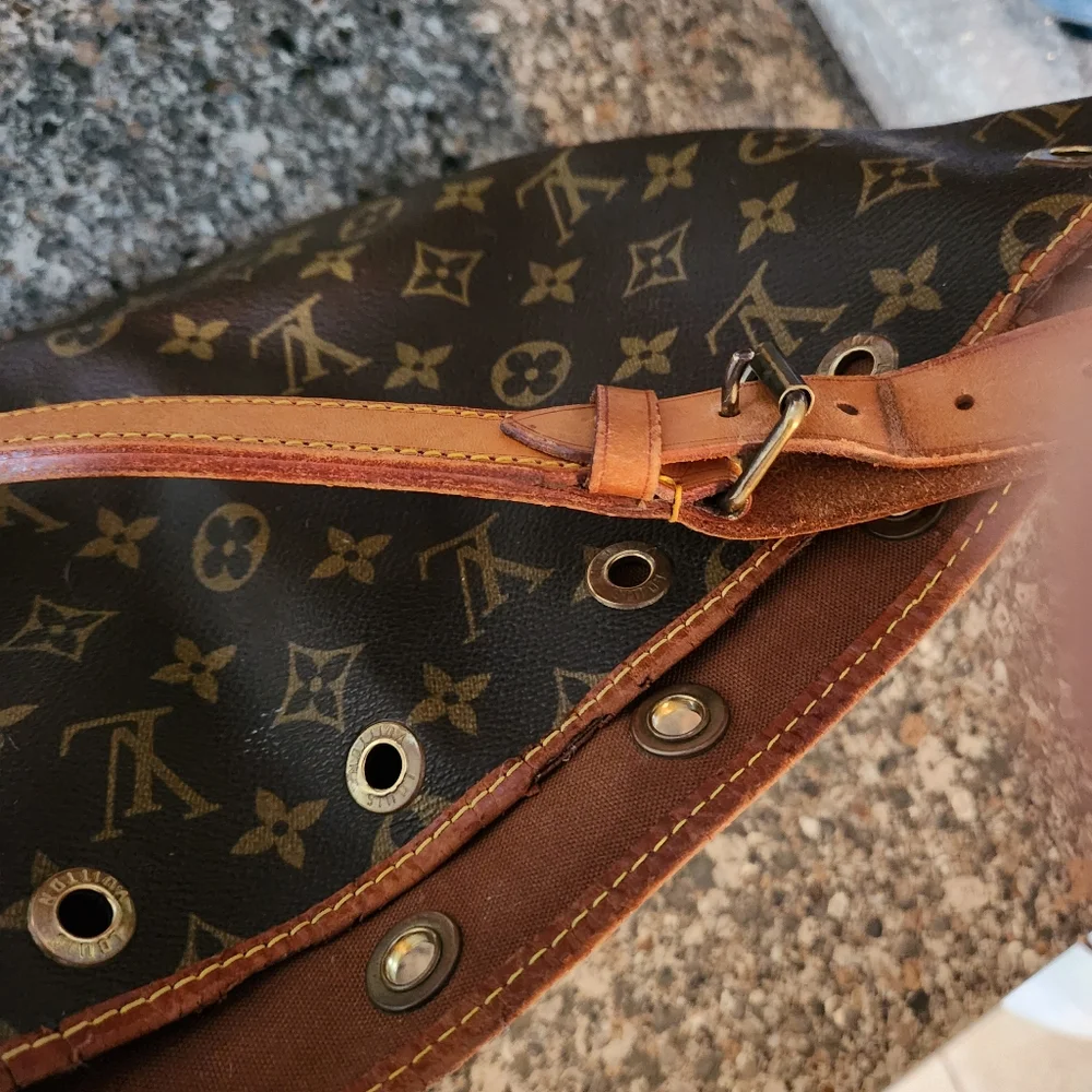 LOUIS VUITTON PETIT NO DRAWSTRING SHOULDER BAG MONOGRAM M42226 872FC 54596 - Picture 3 of 8